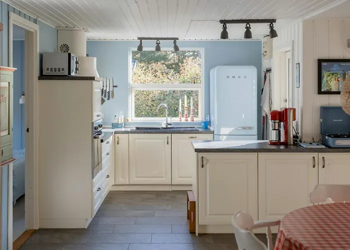 Magical Atmosphere Close To The Sea Nyaraló